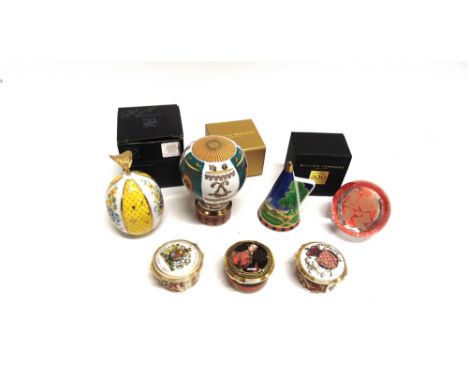 A COLLECTION OF MIXED CERAMICS  including Royal Worcester limited edition 'Zodiac' hot air balloon numbered 164/500 and Conno