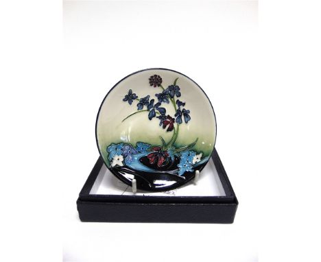 A BOXED MOORCROFT 'MEMORY LANE' TRINKET DISH  11.5cm diameter