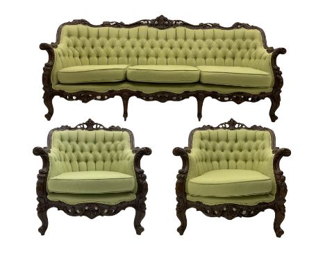 Late 20th century continental baroque three piece lounge suite, carved beech framed, upholstered in buttoned pale green fabri