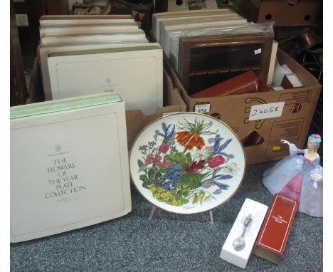 A collection of 'The Charles Dickens' spoons in original boxes with wooden spoon rack, together with collection of Franklin p