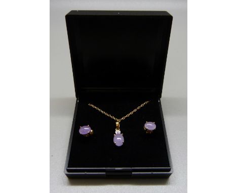 A 9ct gold, purple jade and diamond pendant and earrings set, 3.0g 