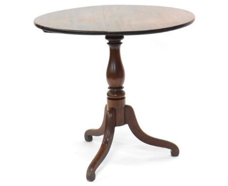 An early 19thC mahogany occasional table, the circular tilt top on a turned column and tripod base, 78cm diameter.