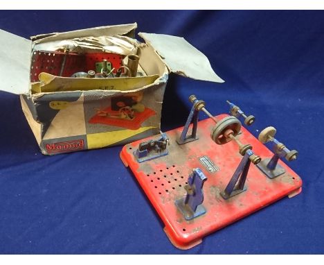 Boxed Mamod stationary steam engine and associated drive platform
