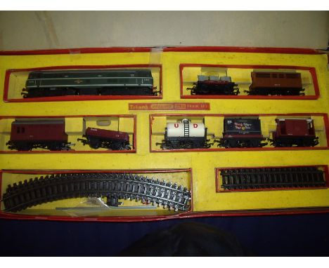 Boxed Tri-ang OO gauge Freight Master electric train set with Diesel engine D5572 