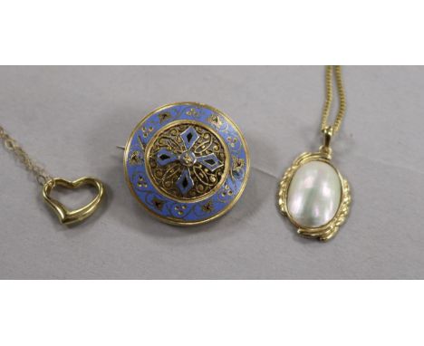 A 14ct gold and mabe pearl pendant on 18ct gold chain, a 9ct gold heart pendant and a yellow metal and enamel brooch (convert