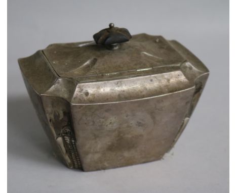 An Edwardian silver tea caddy by William Hutton & Sons, London, 1904, width 12cm.