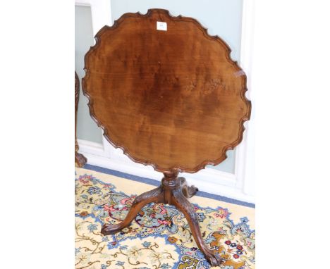 A Georgian style mahogany tripod table W.74cm