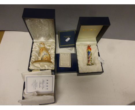 Four boxed Hacyon days enamel items including a Parrot bottle and a Cheetah