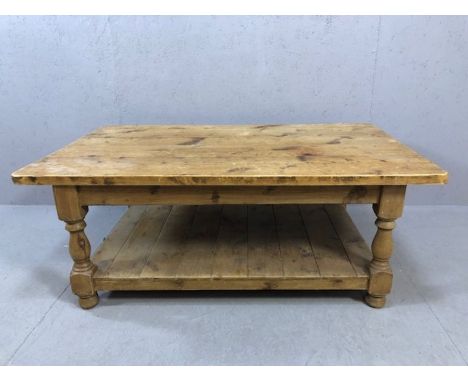 Pine coffee table with shelf under, approx 122cm x 75cm x 47cm tall