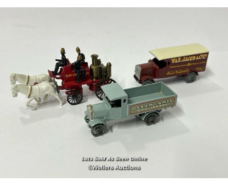 Three Matchbox Models of Yesteryear diecast vehicles including Y-4 Kent Fire Brigade Horse Drawn Fire Engine, Y-6 A.E.C. 1916