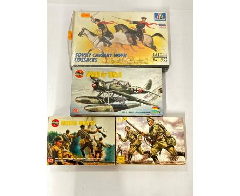 Four assorted WWII and WWI model kits including Airfix Arado AR 196A-3 plane / AN20 