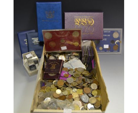 Numismatics - 'Roman' bronze coins Victorinus and Constantine The Great; ten two pound coins; a 'Victorian crown' George VI c