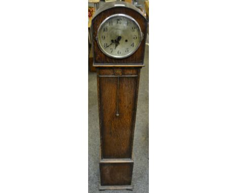 An oak granddaughter longcase clock c1935