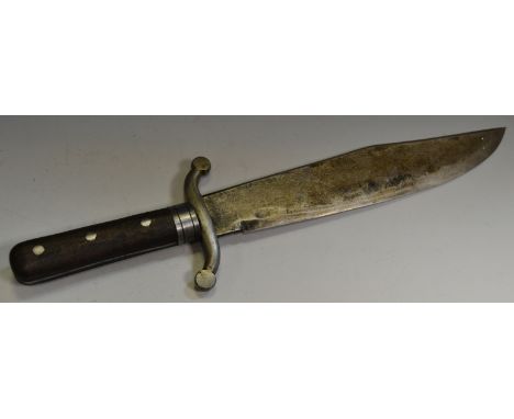A Bowie type hunting knife