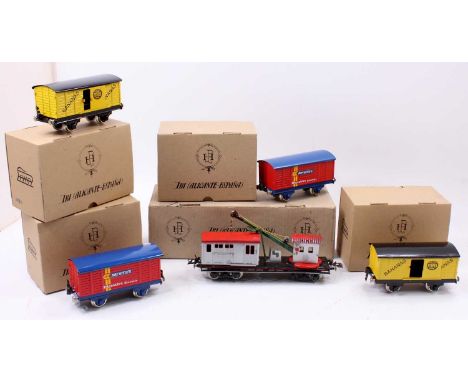 Five Paya 0 gauge vehicles: two McVities Biscuits vans and two Fyffes banana vans and one breakdown van/crane. Van wheels OK 