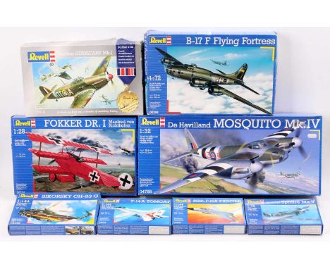 8 mixed scale Revell model aircraft kits, with examples including a 1/32nd scale De Havilland Mosquito Mk.IV, a 1/28th scale 