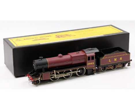 BL99002 Bassett-Lowke/Corgi 0 gauge Spirit Fired LMS 2945, 2-6-0 Stanier Mogul loco &amp; tender. Appears not to have been fi