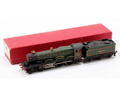 2220 Hornby-Dublo 2-rail loco &amp; tender 4-6-0 ‘Devizes Castle’ BR lined green, some light corrosion to chimney &amp; SVC, 