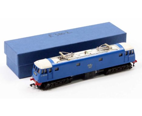 2245 Hornby-Dublo 2-rail E3002 electric loco, blue with silver totem and numbers, one totem slightly rubbed, one chip from wh