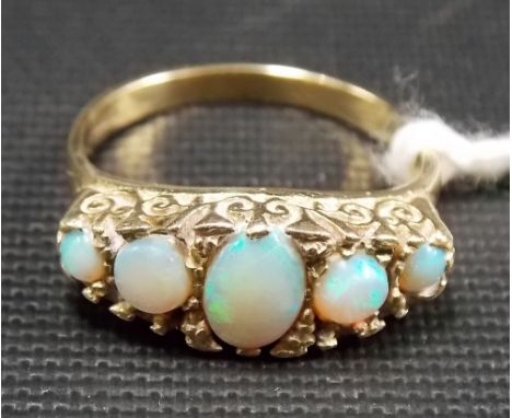 9ct gold opal five stone ring, weight 3.7g approx