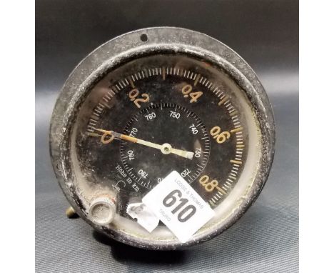 A WWII Third Reich altimeter by Lufft with 0-1 scale & 3.5" dial