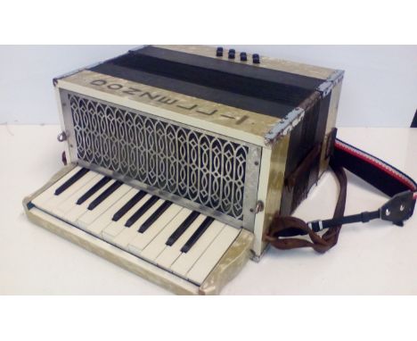Donzelli Piano Accordion
