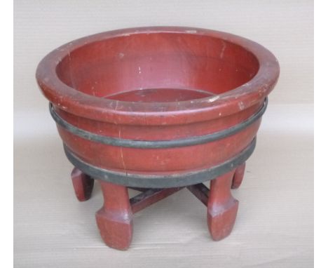 Red wood basin on legs. (3)