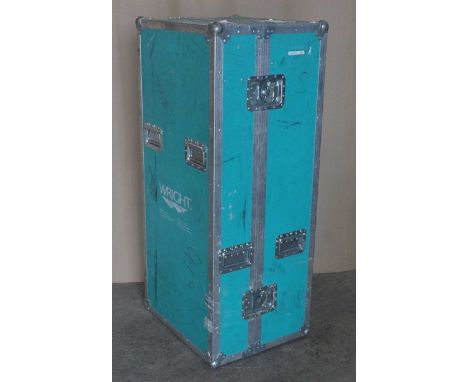 Packing trunk tall, turquoise.