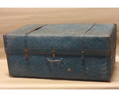 Large bamboo blue trunk, 41x94x52cm.