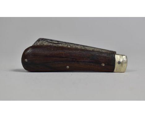 A Vintage Single Bladed Pocket Knife with Real Lamb Foot Scales 