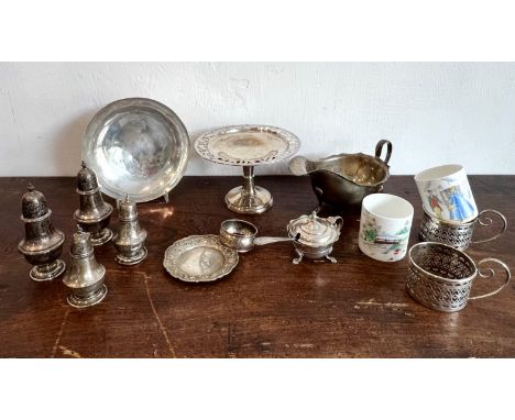 A group of silver smalls - including an Edwardian pierced silver pedestal bon-bon dish, Chester 1910; a George VI sauce boat,