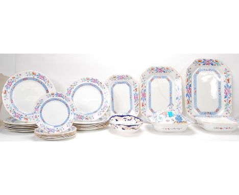 A collection of Masons ' Chinese Peony '&nbsp; by Ashworth to include Tureen, dish, plates, side plates and a Masons Mandalay