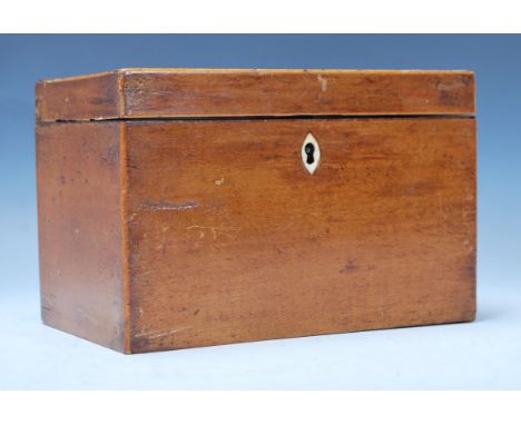 A early 19th Century antique walnut Georgian tea caddy having an ivory&nbsp;escutcheon and inlaid flower head decoration atop