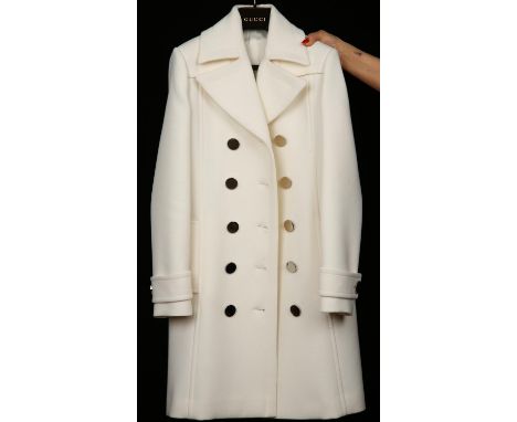 GUCCI A ladies 100% cream wool 3/4 length blazer/jacket with silver tone buttons. UK 8 on original GUCCI hanger.Condition Rep