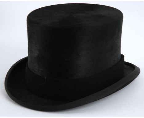 LOCK & Co Hatters, St James Street London. A fine quality vintage 100% fine fur-felt Hand-Made black top hat with good funnel