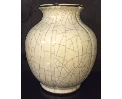 A Rare Ge Type Chinese Vase:Impressed seal mark & period of Yongzheng (1723 - 1735), the lobed neck above a handsome wide bod
