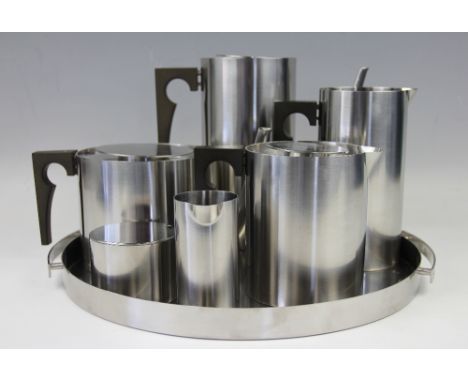 DANISH DESIGN: An Arne Jacobsen for Stelton, Cylinda Line stainless steel tea and coffee service, comprising; tea pot, coffee