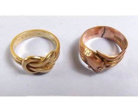 A 9ct gold snakehead ring and 9ct gold knot ring - 7g