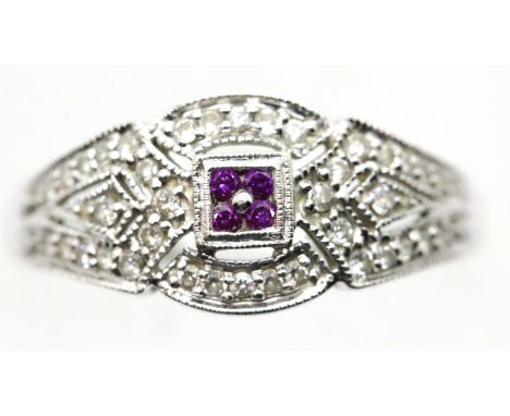 9ct white gold diamond and ruby ring, size T/U, 3.4g. P&amp;P Group 1 (£14+VAT for the first lot and £1+VAT for subsequent lo
