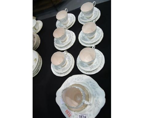 Paragon ceramic tea service of 21 pieces. Not available for in-house P&amp;P. 