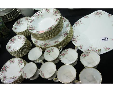 Royal Albert Cottage Garden tea and dinner service, an eight place setting of dinner plates, soup bowls, dessert bowls, side 
