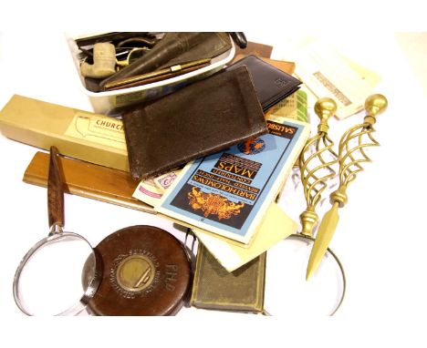 Mixed collectables to include pipes, vintage leather wallets, tape measure and rulers etc. P&amp;P Group 2 (£18+VAT for the f