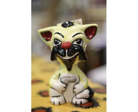 Lorna Bailey cat Make My Day, H: 12 cm. P&P Group 1 (£14+VAT for the first lot and £1+VAT for subsequent lots)Condition Repor