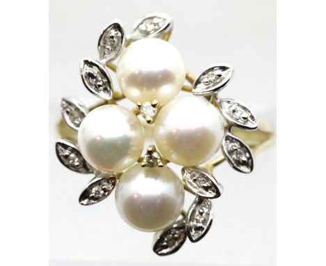 9ct gold pearl and diamond ring, size O/P, 4.4g. P&amp;P Group 1 (£14+VAT for the first lot and £1+VAT for subsequent lots) 