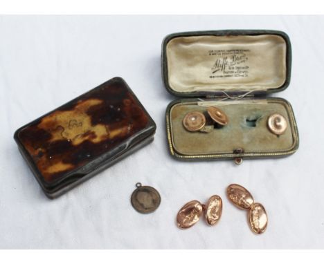 A pair of 9ct gold cufflinks, approximately 4 grams, a 15ct gold stud, approximately 1.5 grams, gold plated studs, and a horn