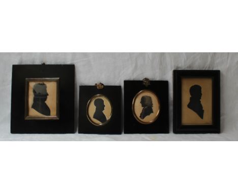Field
Head and shoulders portrait of a lady
Signed and inscribed 2 Strand
Painted with gilt highlights
7 x 5.5cm
Together wit