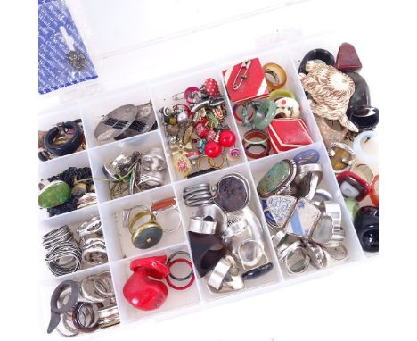 A large quantity of silver stone set dress rings, costume dress rings, jade and agate rings etc 