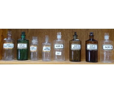 A group of 8 Vintage glass apothecary jars 