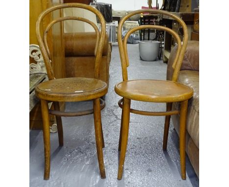2 Vintage bentwood chairs 