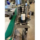 Meheen M6, 6 Head counter-pressure bottle filler with attached labeler